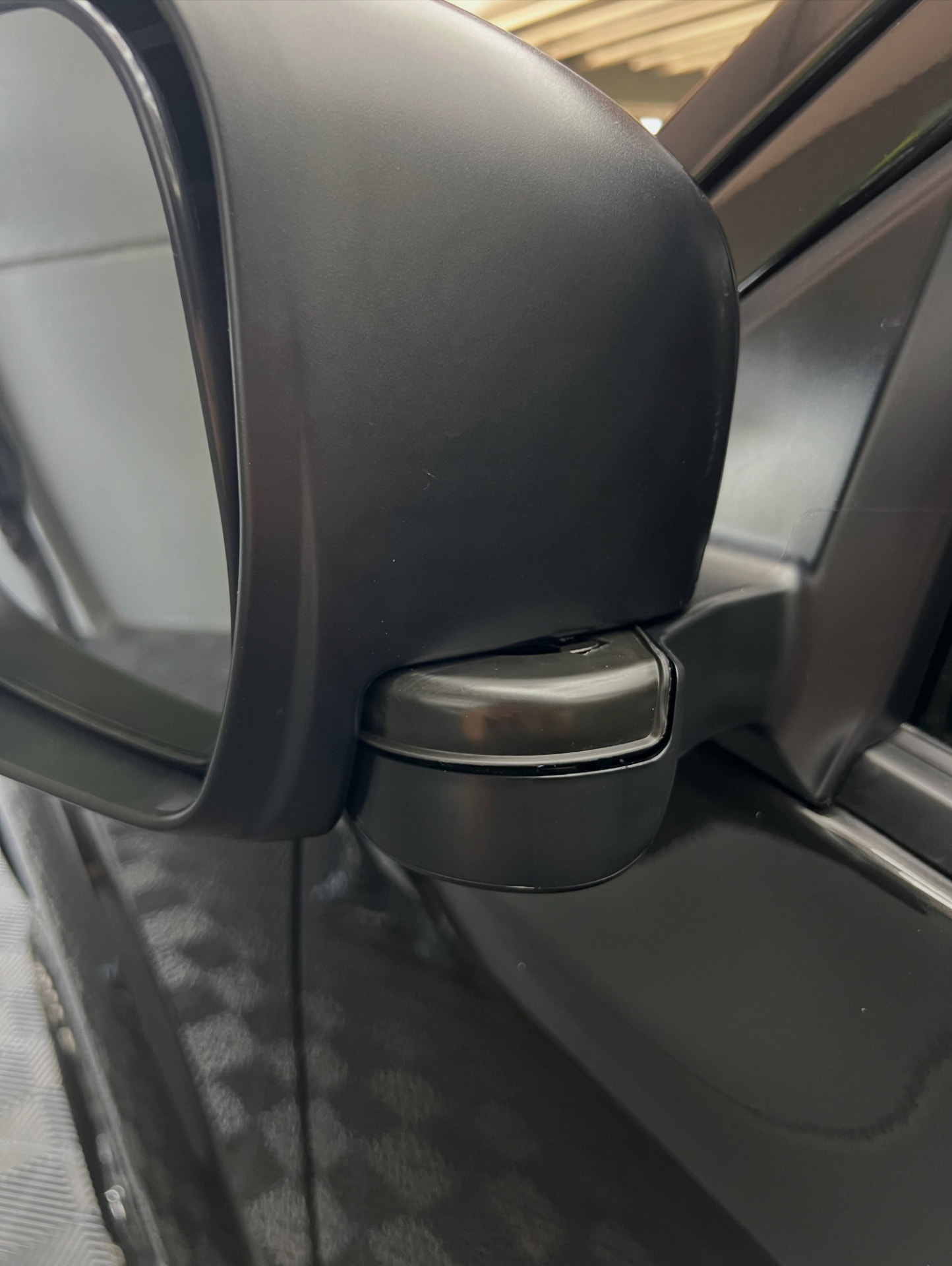 Retrovisor renovado depois do pacote Signature no estúdio Eagle Detailers Premium